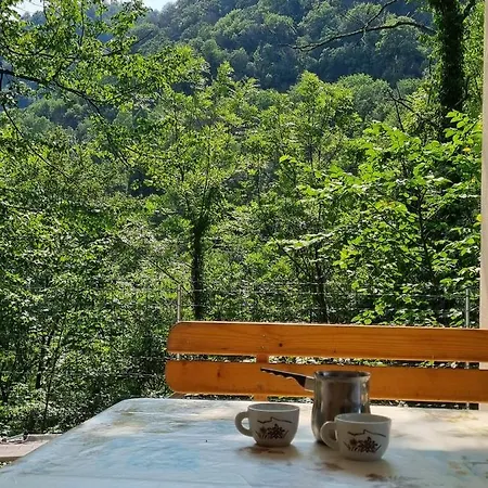 Luxury tent Glamping House ˇvitaˇ Tolmin