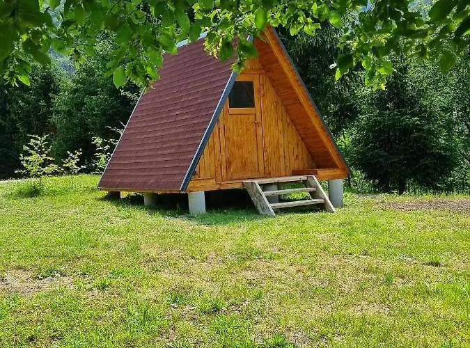Glamping House ˇvitaˇ 豪华帐篷 *